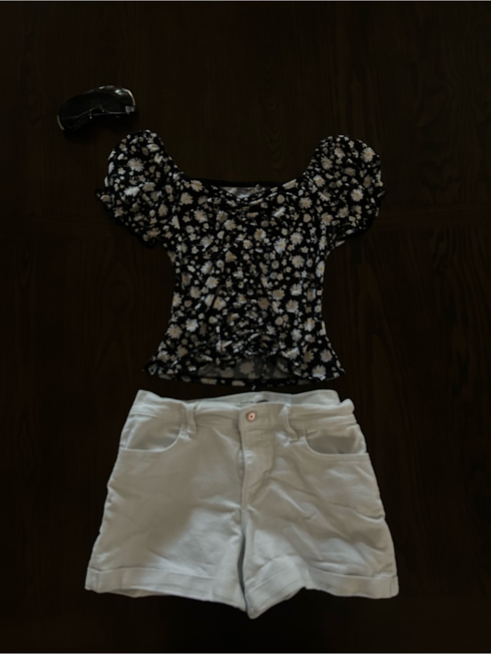Black Floral Puff-Sleeve Crop Top